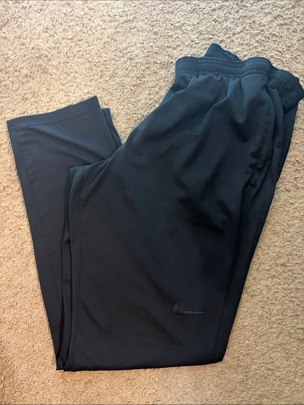 Nike Women’s Black Jogger Sweatpants with Subtle Swoosh